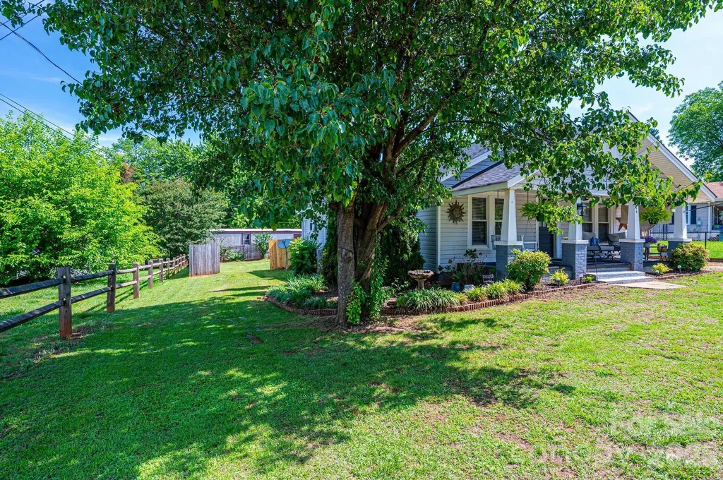 114 Mountain View Street Morganton NC 28655