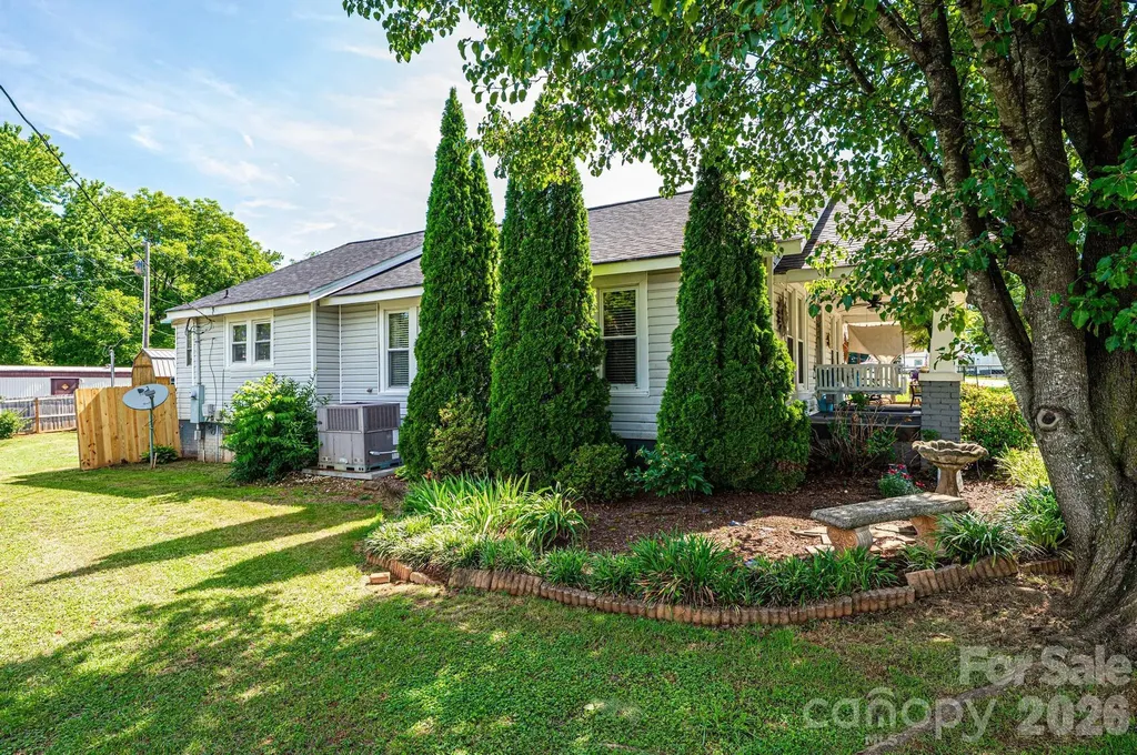 114 Mountain View Street Morganton NC 28655