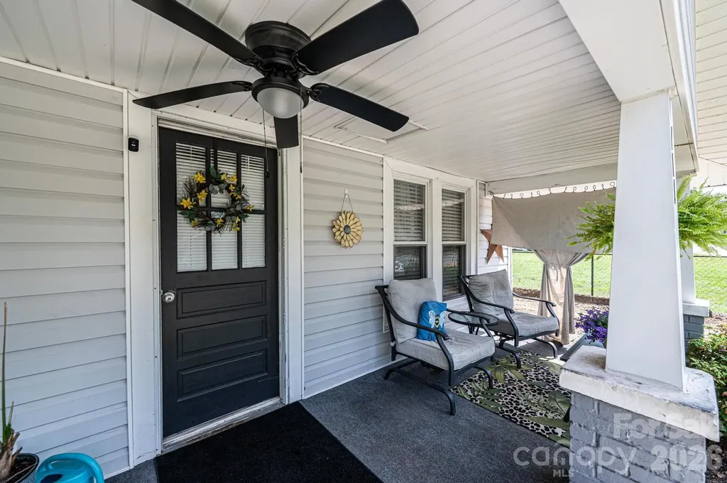 114 Mountain View Street Morganton NC 28655