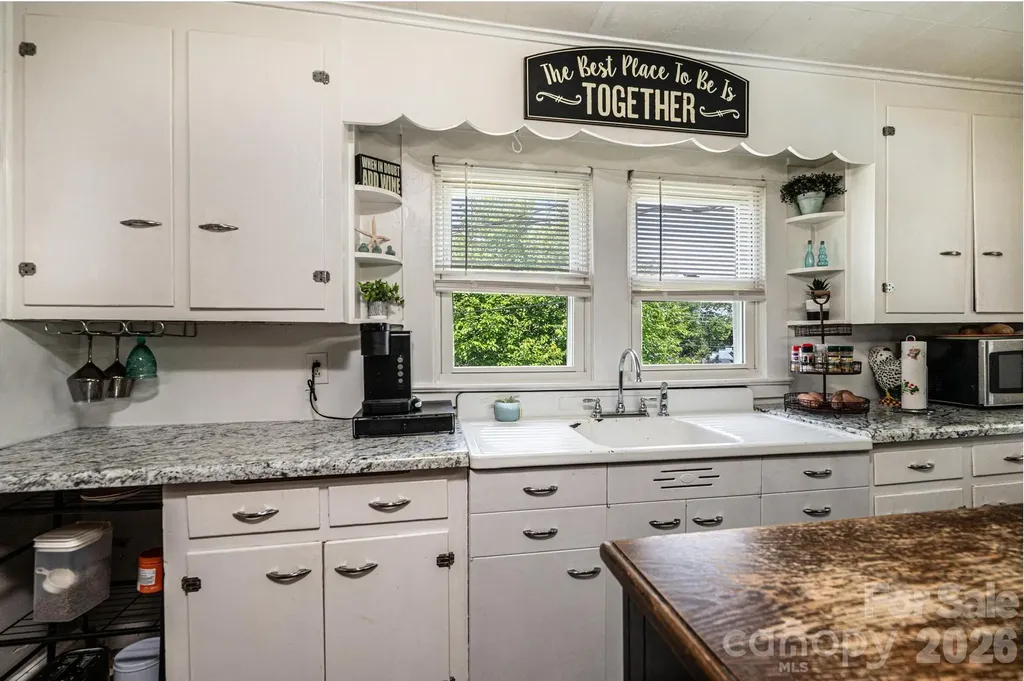 114 Mountain View Street Morganton NC 28655