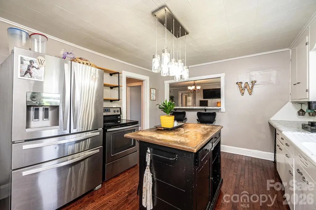 114 Mountain View Street Morganton NC 28655