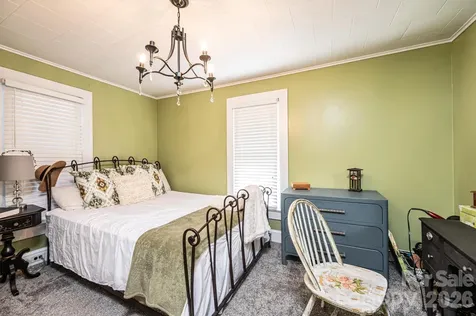 114 Mountain View Street Morganton NC 28655