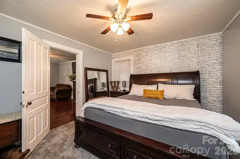 114 Mountain View Street Morganton NC 28655