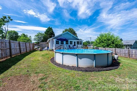 114 Mountain View Street Morganton NC 28655