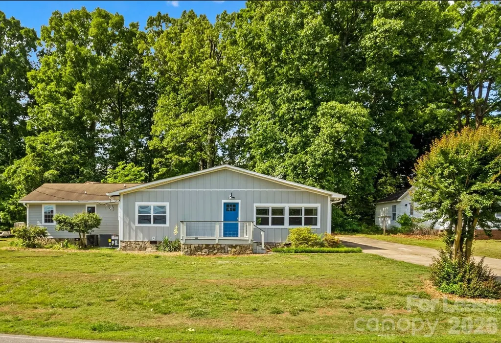 182 Commodore Loop Mooresville NC 28117