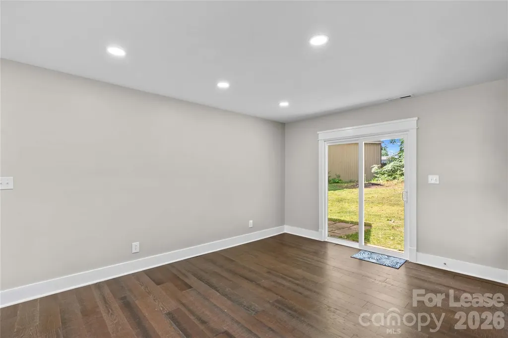 182 Commodore Loop Mooresville NC 28117