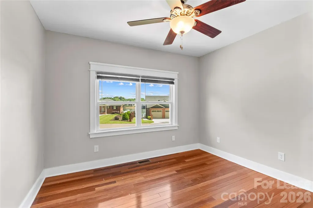 182 Commodore Loop Mooresville NC 28117