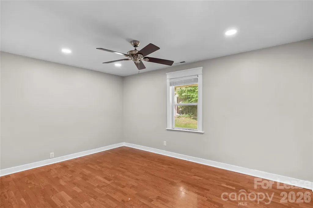 182 Commodore Loop Mooresville NC 28117