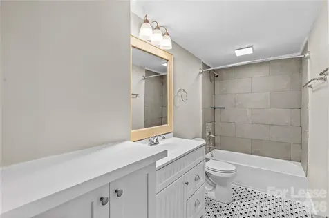 182 Commodore Loop Mooresville NC 28117