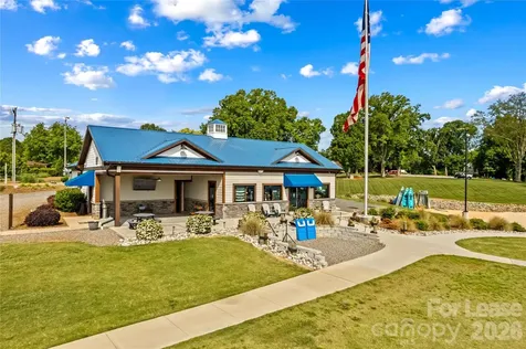 182 Commodore Loop Mooresville NC 28117