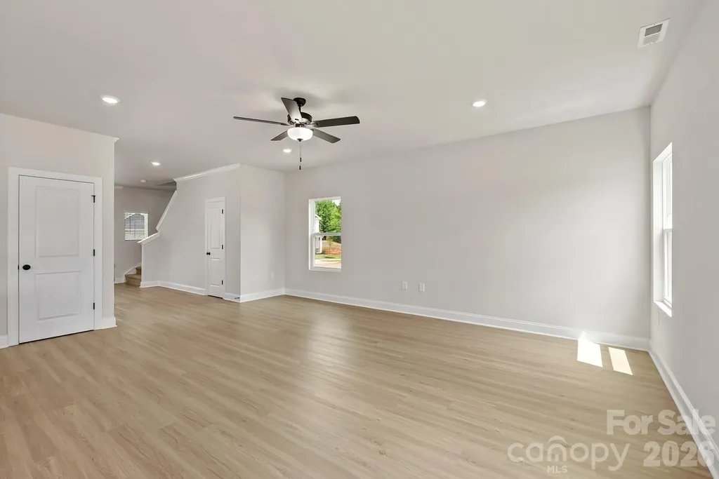 6520 Fairford Drive Charlotte NC 28215