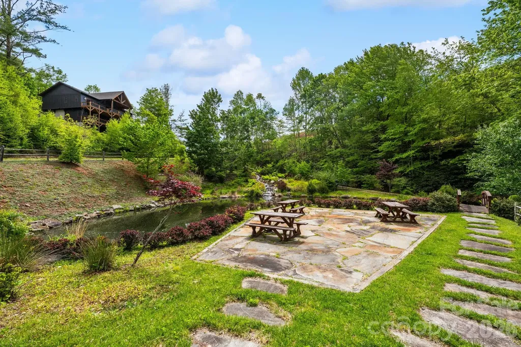 750 Silver Springs Drive W Banner Elk NC 28604