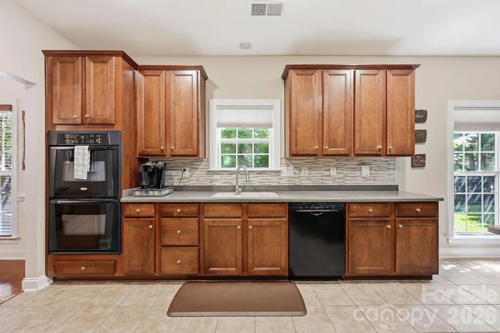 4405 Squirrel Trail Lane Charlotte NC 28269
