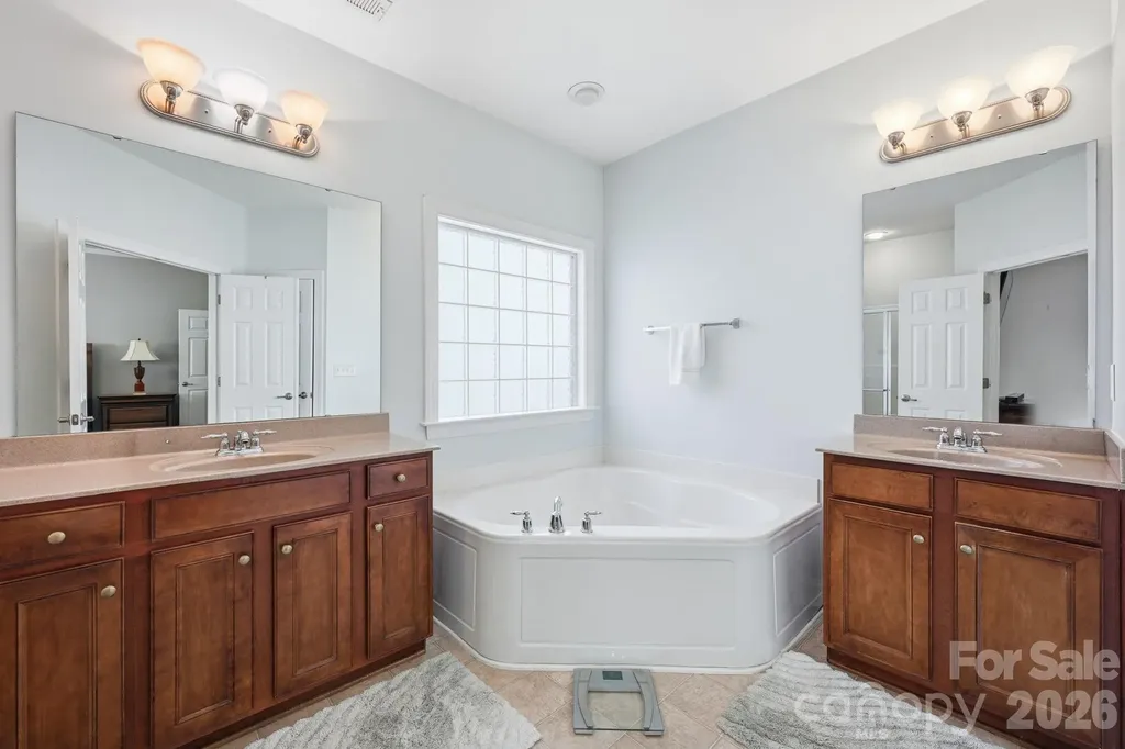 4405 Squirrel Trail Lane Charlotte NC 28269