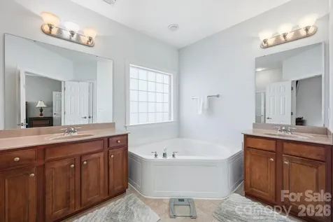 4405 Squirrel Trail Lane Charlotte NC 28269