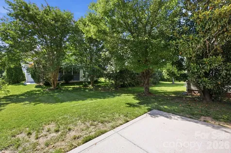 4405 Squirrel Trail Lane Charlotte NC 28269