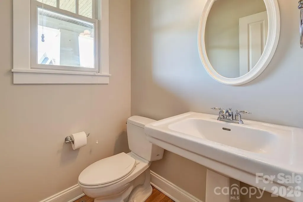 201 Skytop Farm Lane Hendersonville NC 28791