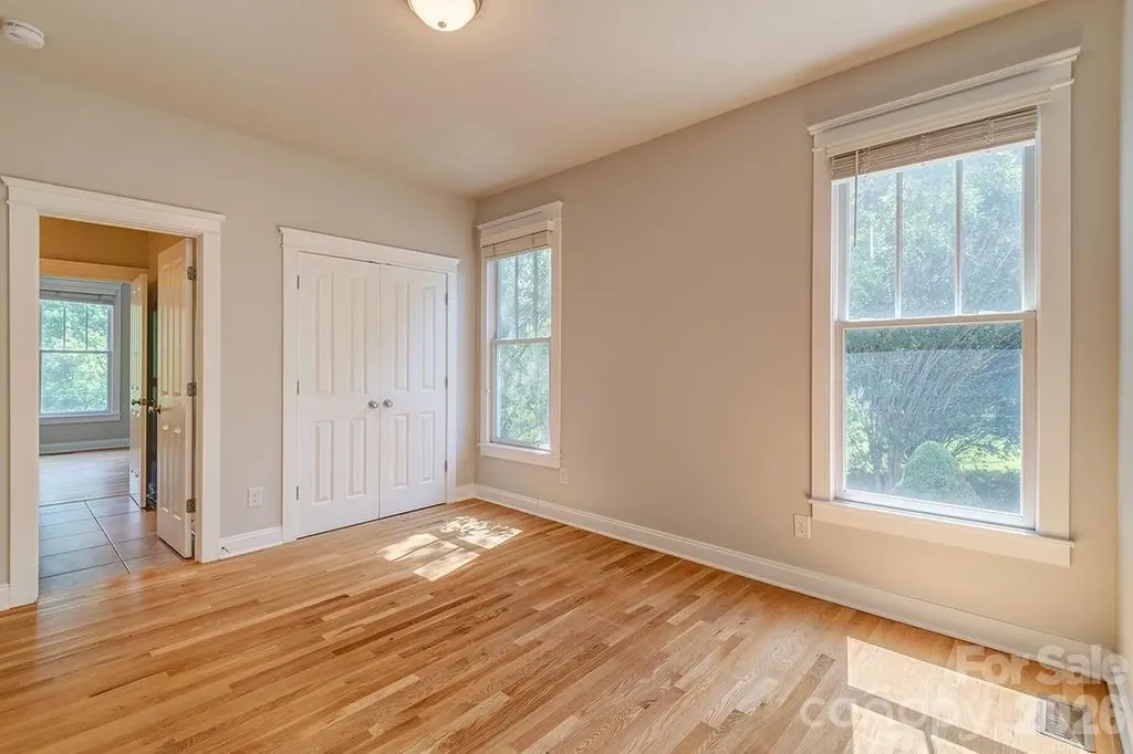 201 Skytop Farm Lane Hendersonville NC 28791