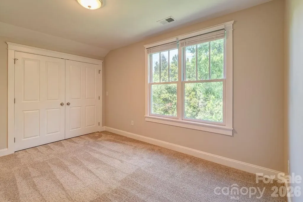 201 Skytop Farm Lane Hendersonville NC 28791