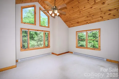 1299 Pine Ridge Road Burnsville NC 28714