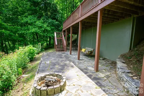 1299 Pine Ridge Road Burnsville NC 28714