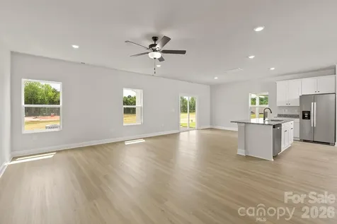 6504 Fairford Drive Charlotte NC 28215