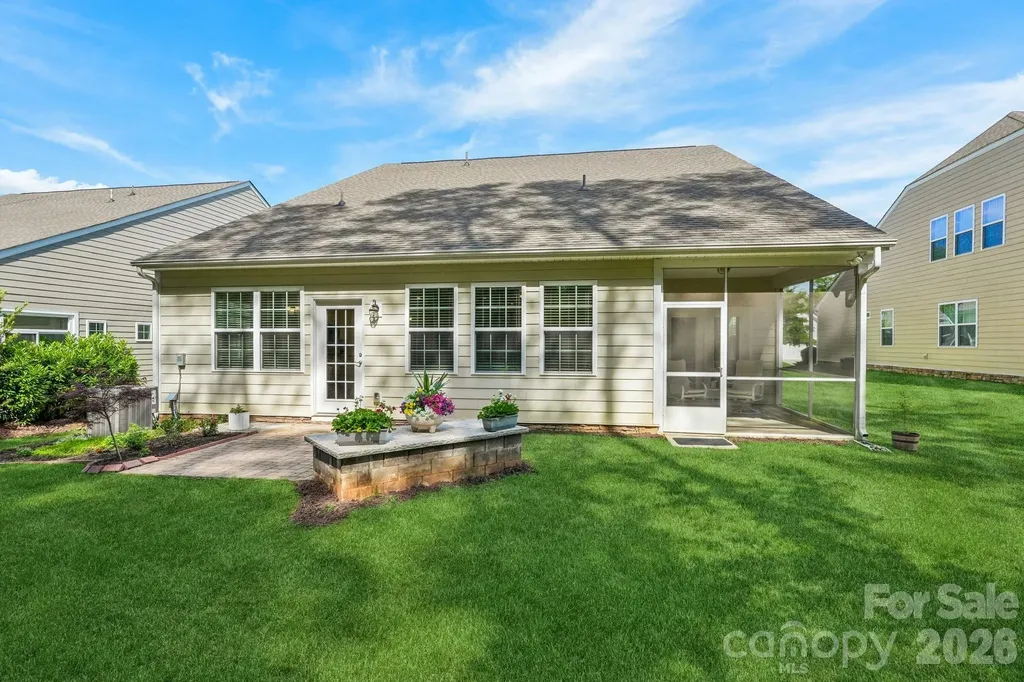 128 Van Gogh Trail Mount Holly NC 28120