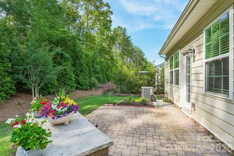 128 Van Gogh Trail Mount Holly NC 28120