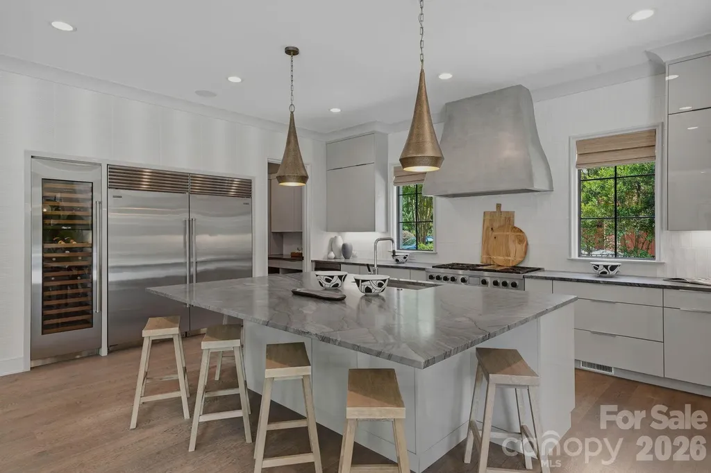 1919 Shoreham Drive Charlotte NC 28211