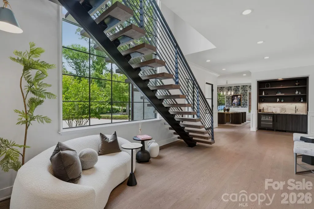 1919 Shoreham Drive Charlotte NC 28211