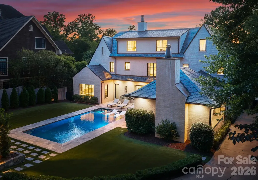 1919 Shoreham Drive Charlotte NC 28211