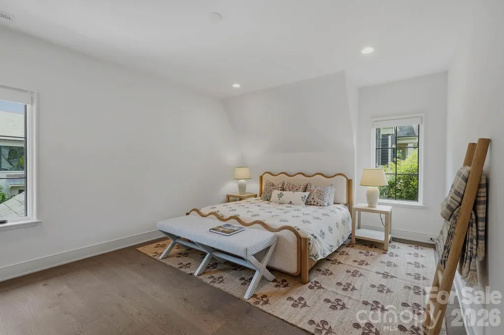 1919 Shoreham Drive Charlotte NC 28211