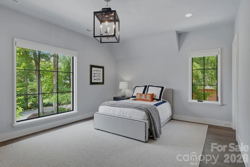 1919 Shoreham Drive Charlotte NC 28211