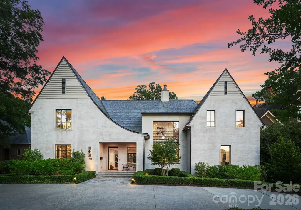 1919 Shoreham Drive Charlotte NC 28211