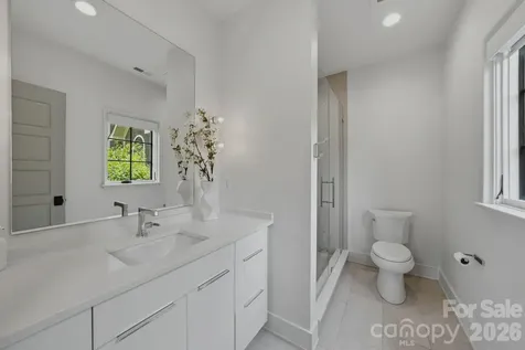 1919 Shoreham Drive Charlotte NC 28211