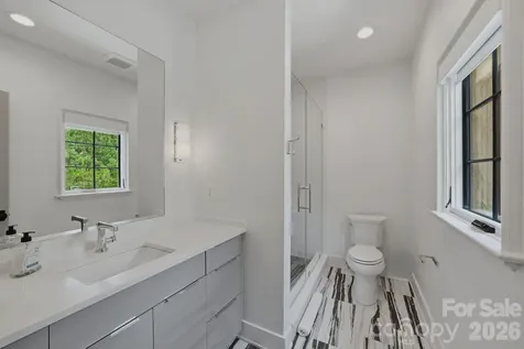 1919 Shoreham Drive Charlotte NC 28211