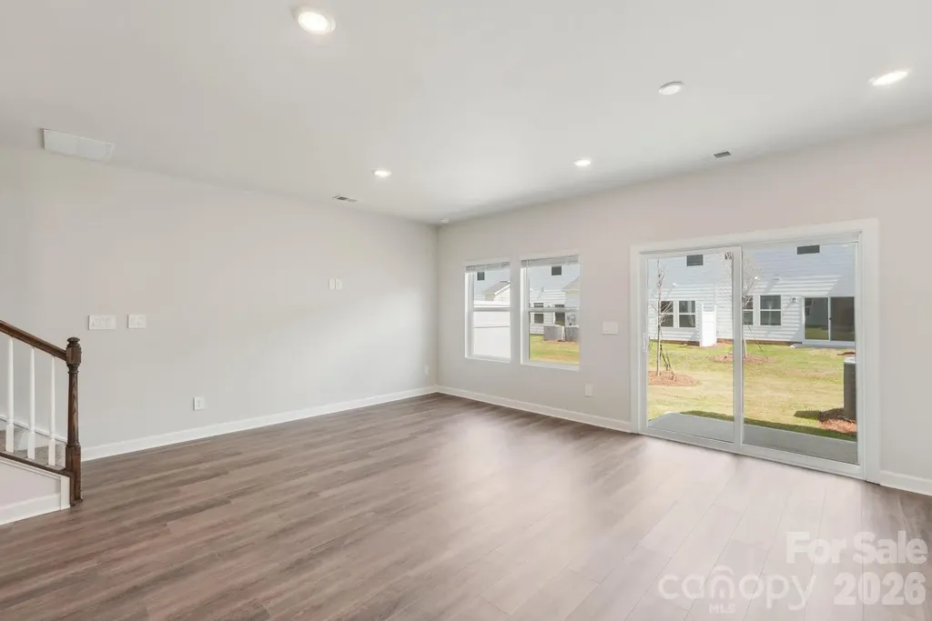 9009 Foggy Brook Loop Charlotte NC 28216