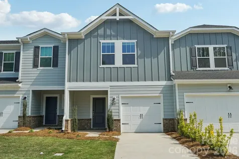 9009 Foggy Brook Loop Charlotte NC 28216