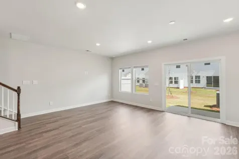 9009 Foggy Brook Loop Charlotte NC 28216