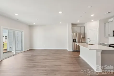 9009 Foggy Brook Loop Charlotte NC 28216