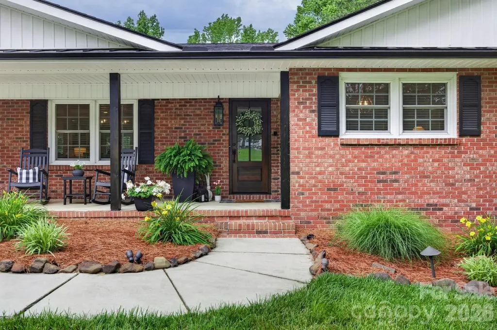 301 Pinecroft Lane Spencer NC 28159
