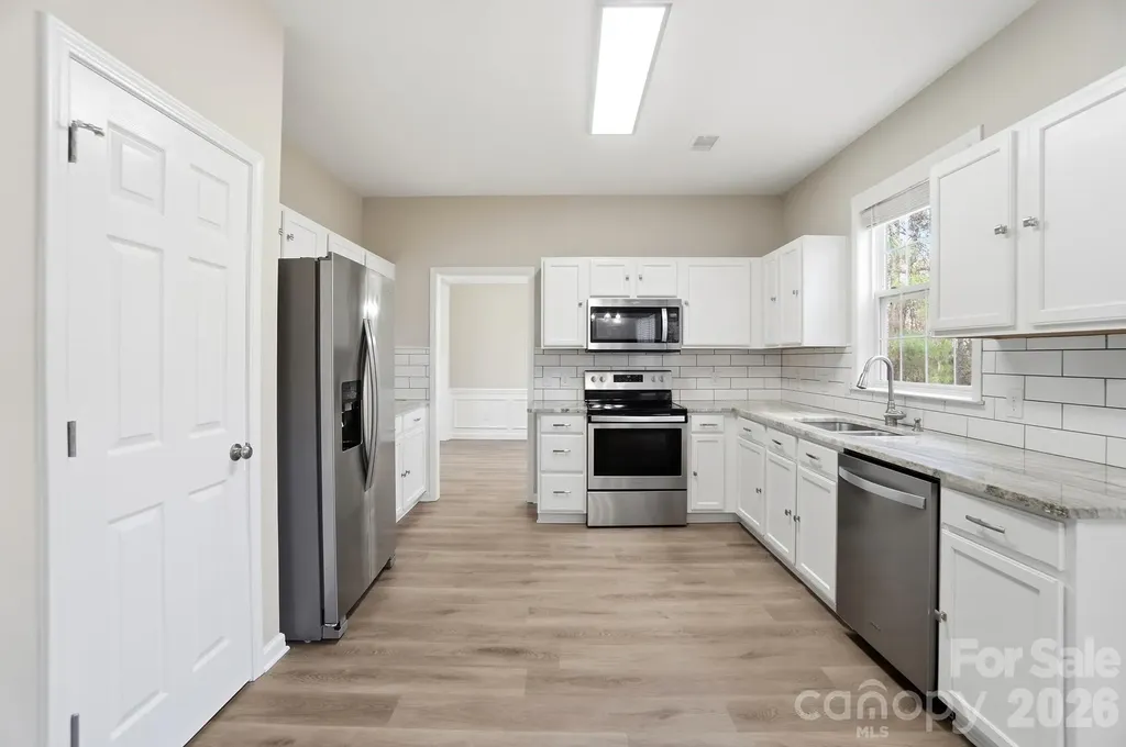 7711 Taymouth Lane Charlotte NC 28269