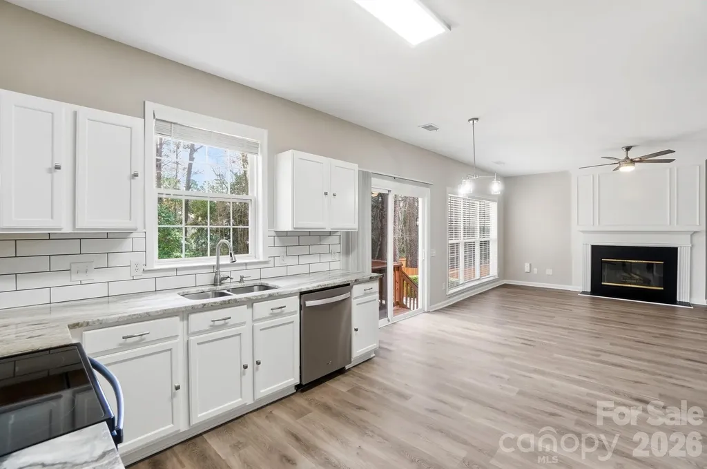 7711 Taymouth Lane Charlotte NC 28269
