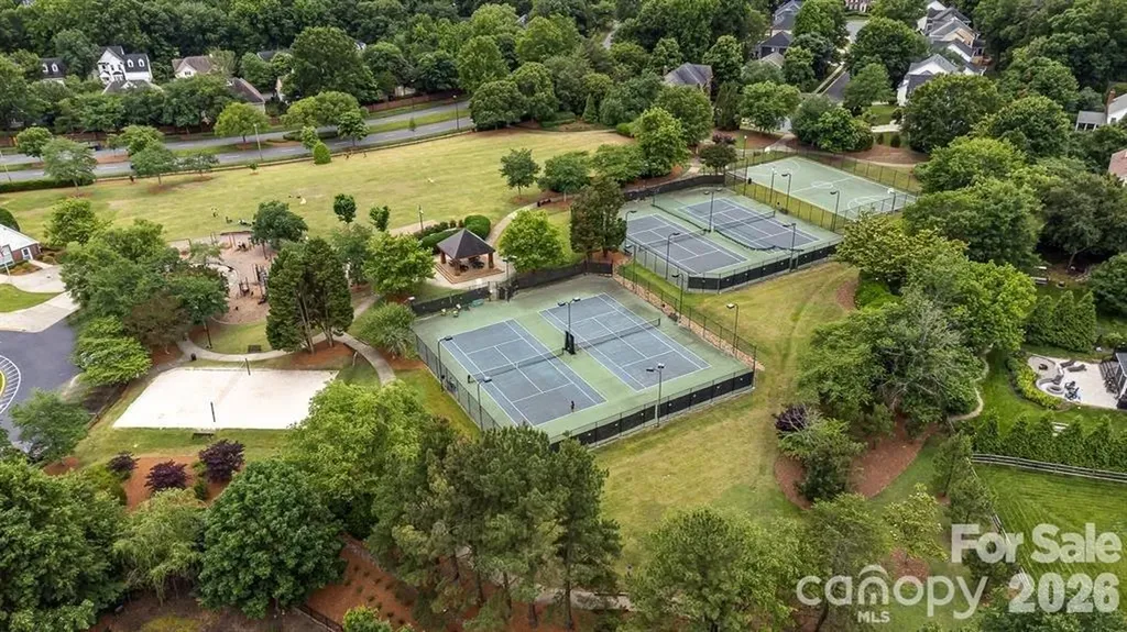 7711 Taymouth Lane Charlotte NC 28269