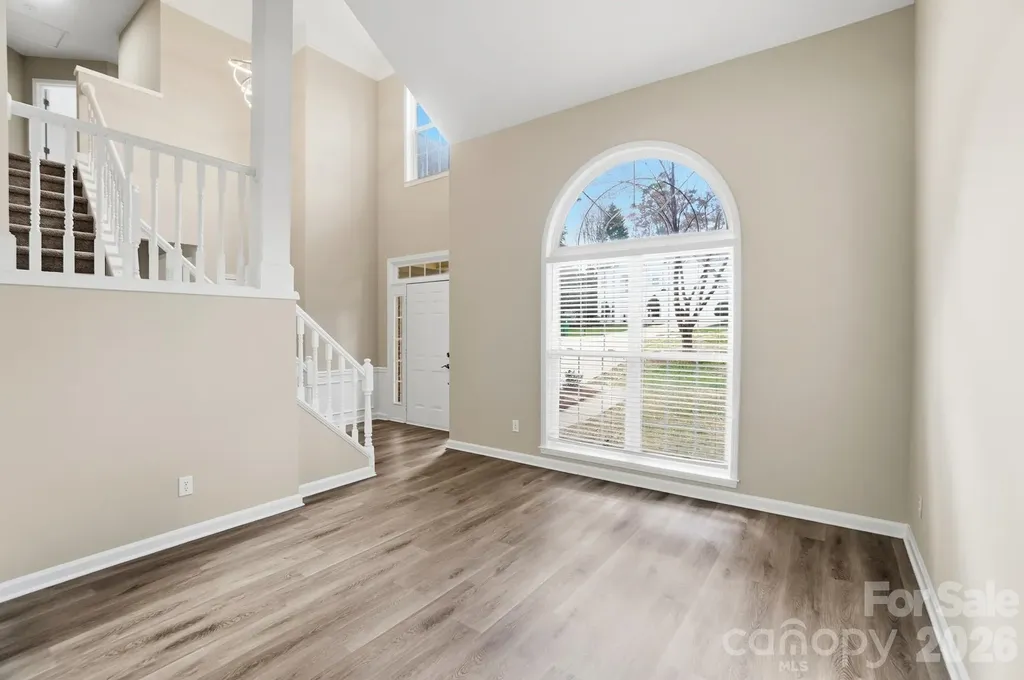 7711 Taymouth Lane Charlotte NC 28269