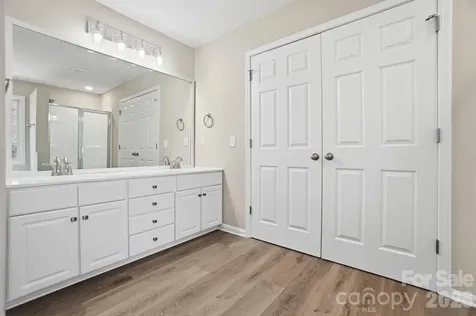 7711 Taymouth Lane Charlotte NC 28269