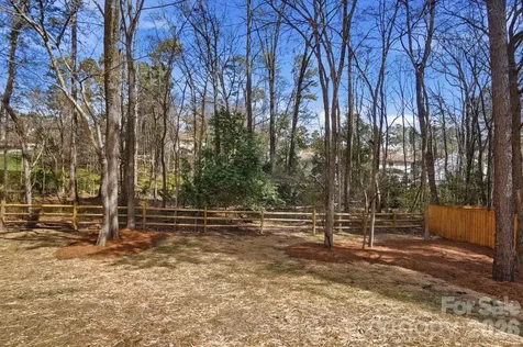 7711 Taymouth Lane Charlotte NC 28269
