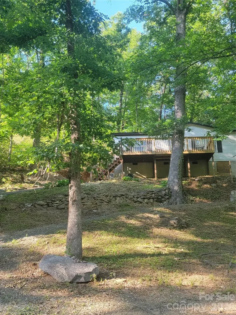 138 Buddy Lane Chimney Rock NC 28720