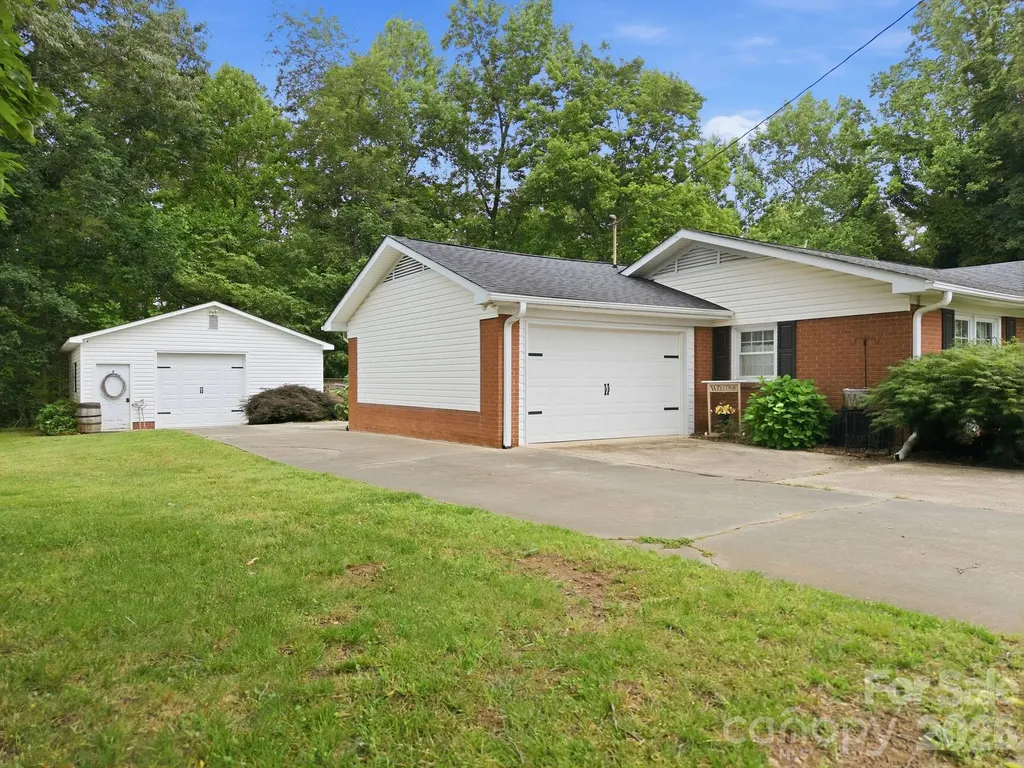 805 Pine Hill Drive Salisbury NC 28146