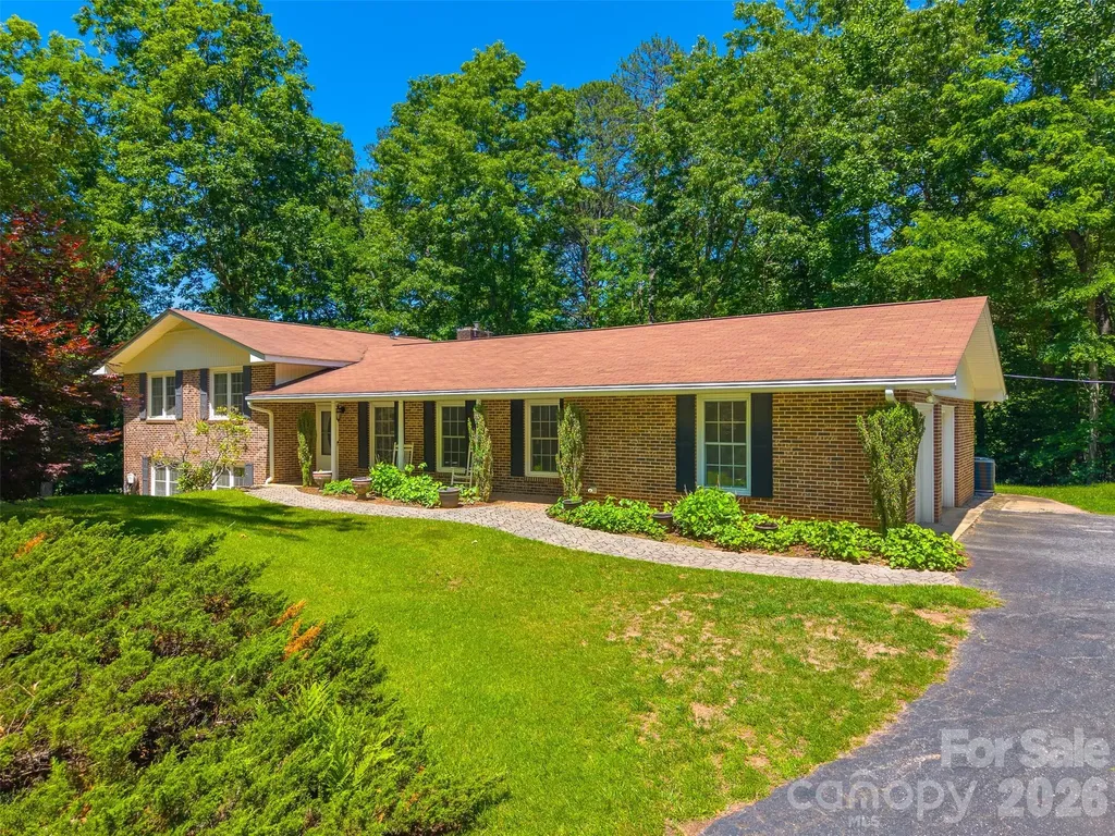 1747 University Heights Road Cullowhee NC 28723